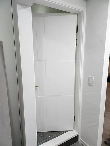 문 시트지 시공