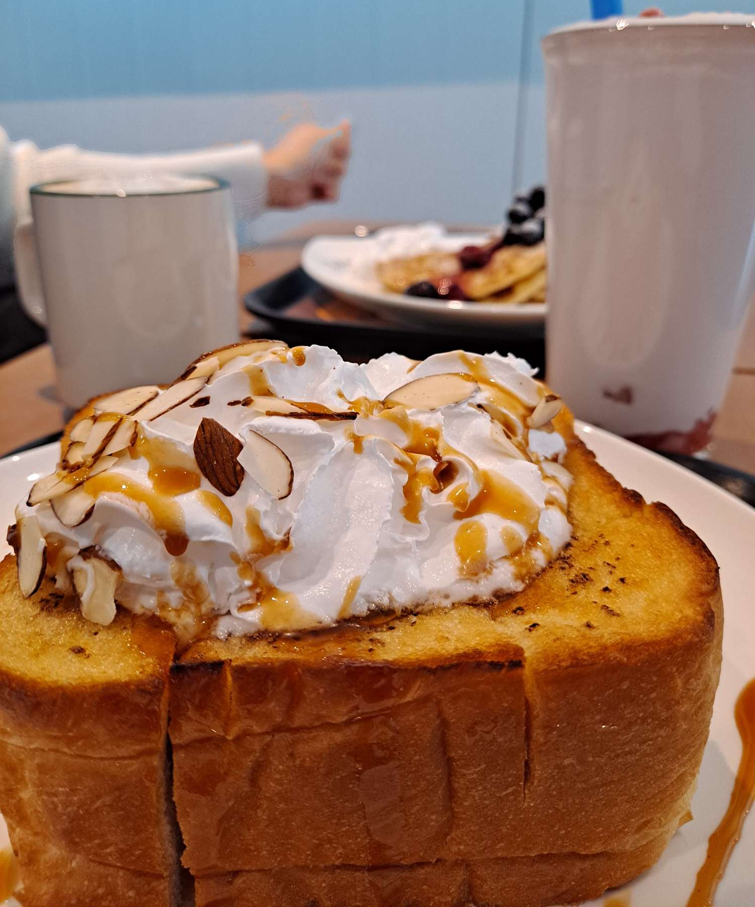 허니브레드와 메뉴들