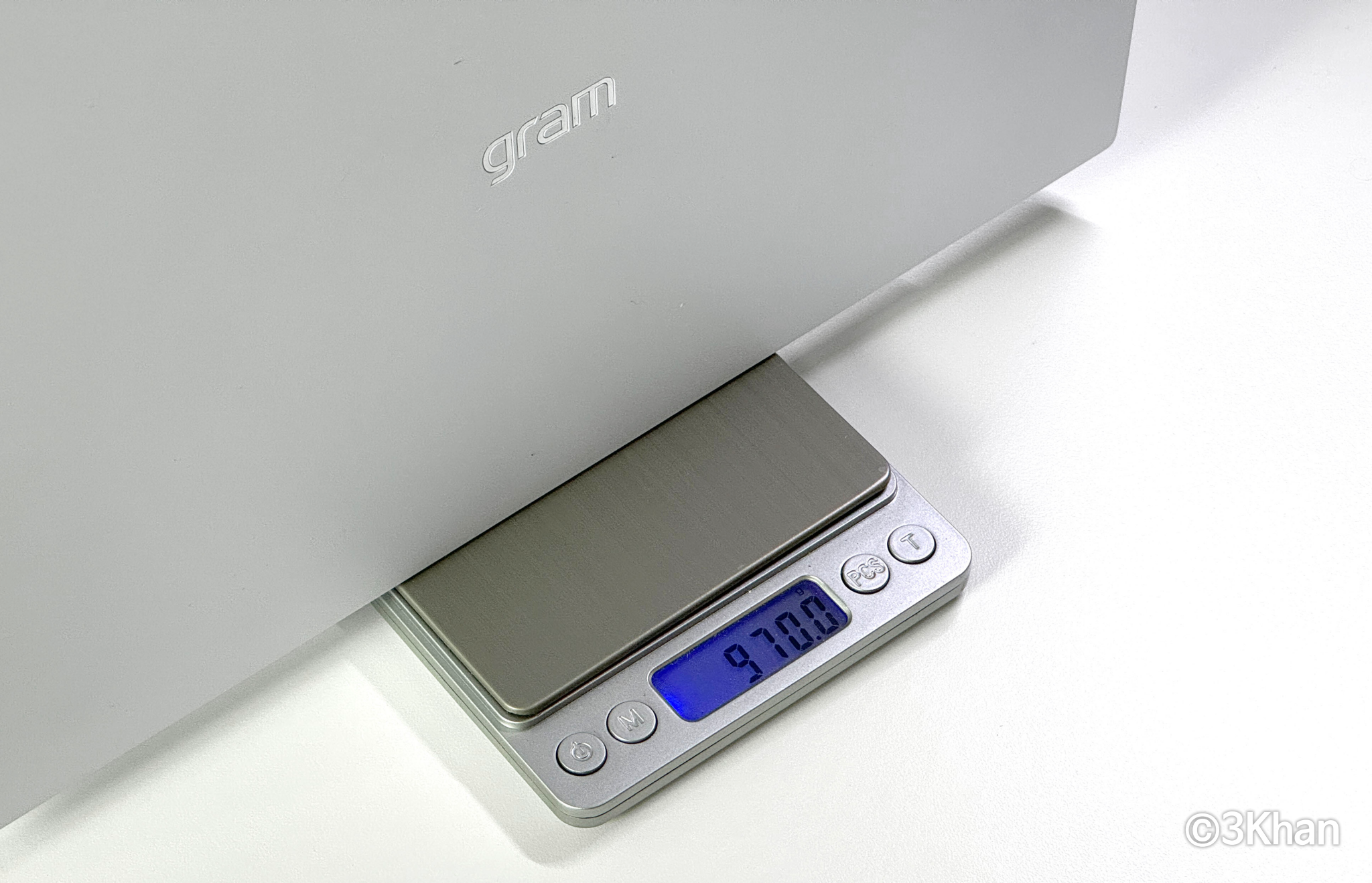 LG 그램 14인치 실제 무게 측정