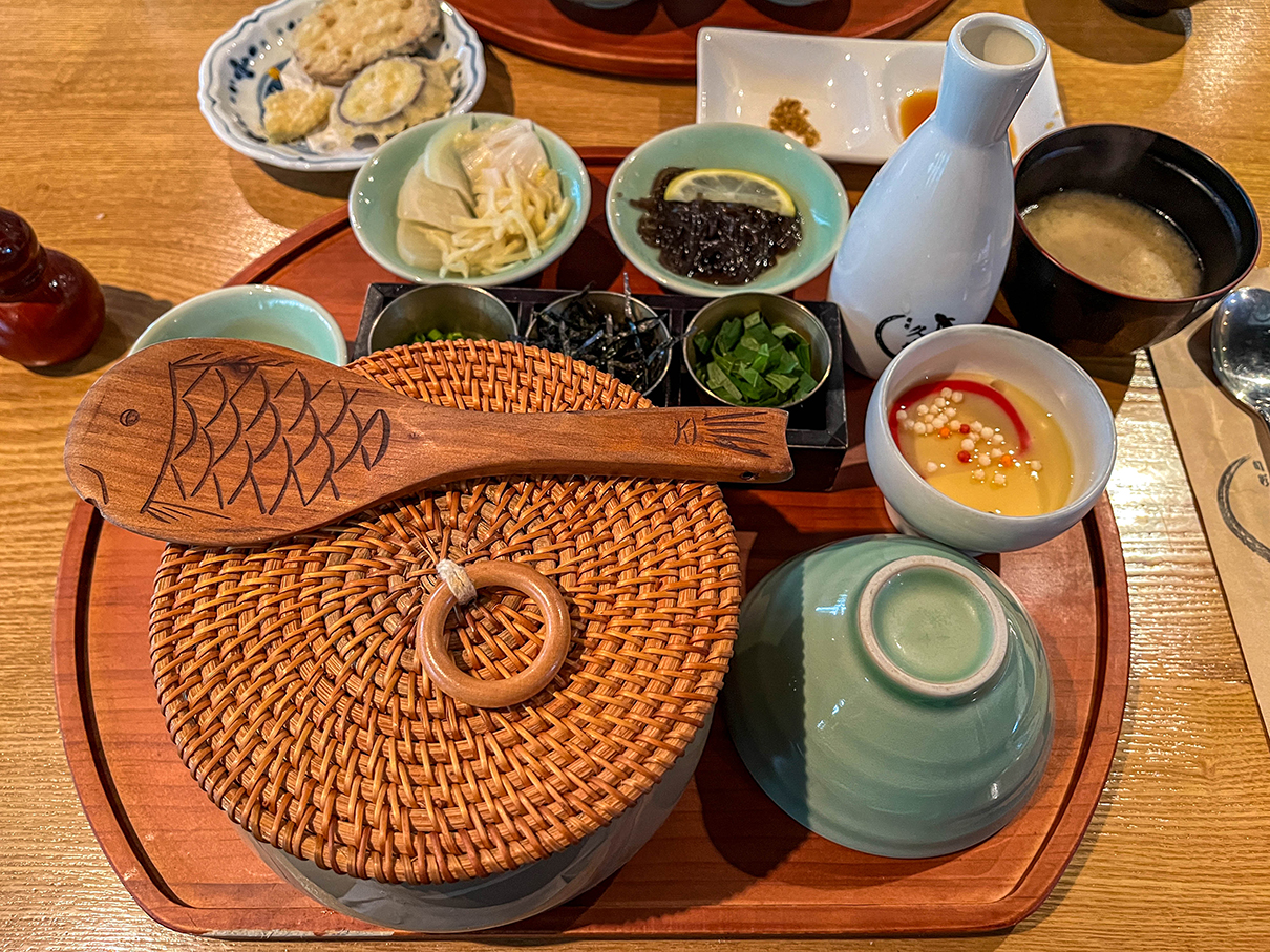 부산 화명동 슌사이쿠보 히츠마부시 반마리