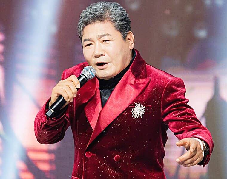 가수-진성