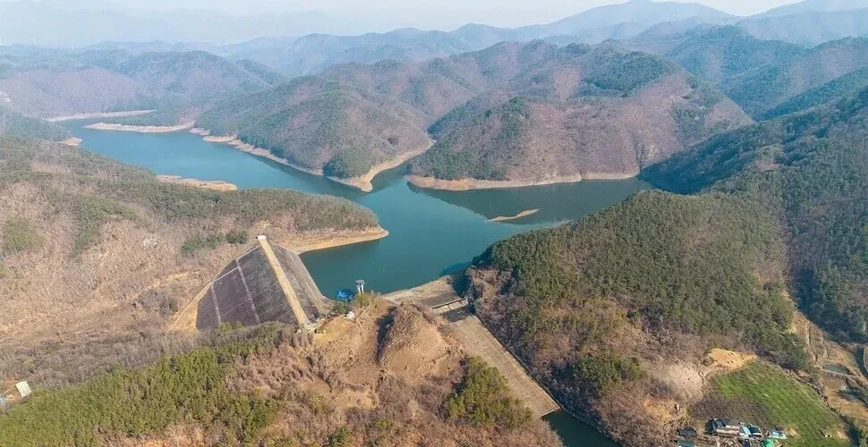 반구대 암각화가 있는 사연댐 전경