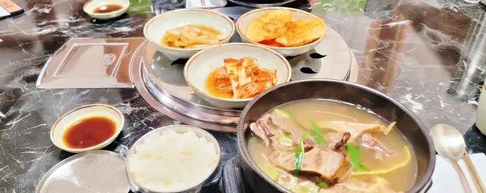 생생정보 상주 헌신동 소한마리 통째로 점심특선 한우탕 맛집
