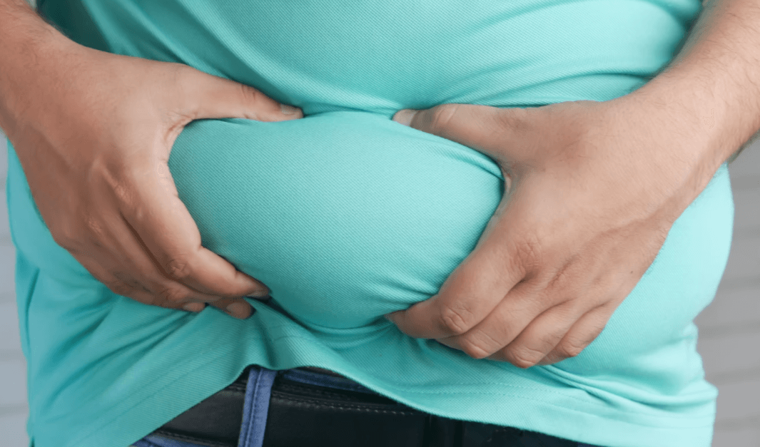 뱃살많은_남자