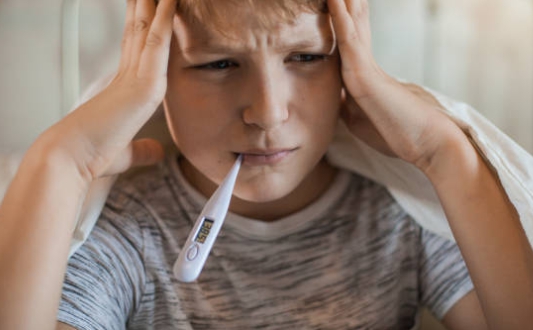 두통 및 발열 증상