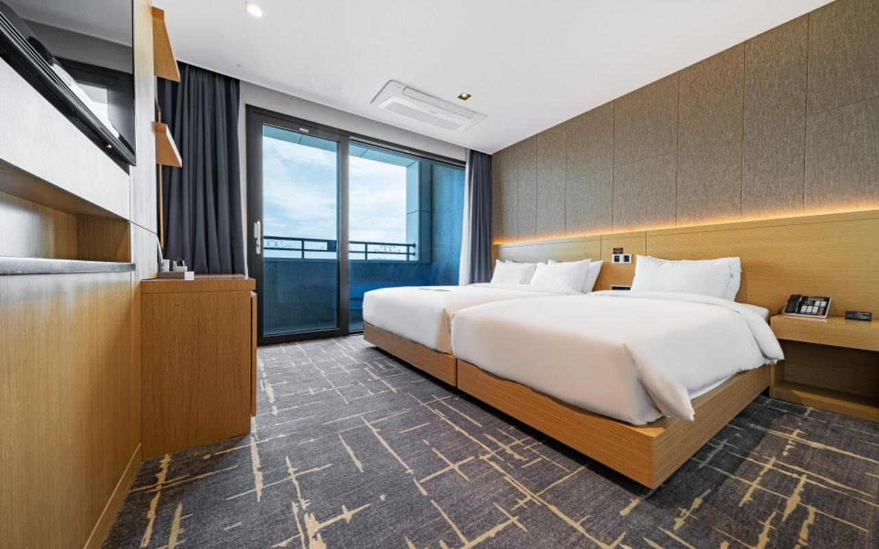 속초 씨크루즈 호텔 디럭스 패밀리 객실