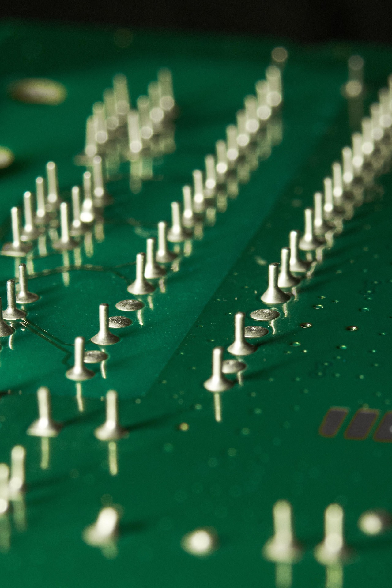 글로벌 주식 SMTK가 연구개발 중심 소재 기업에서 상업화 단계로 전환하는 과정의 리스크와 기회