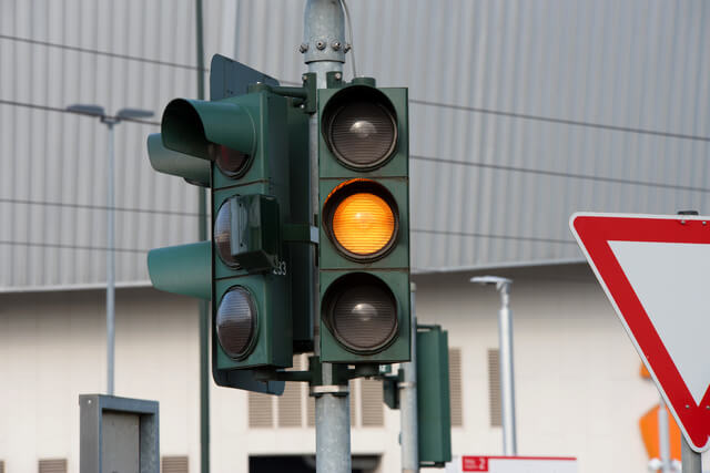 신호등-주황색등