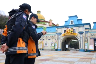 늑구 대전 오월드 탈출 수컷 늑대 청주 드론 수색