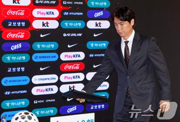 2026 북중미 월드컵 한국 축구 국가대표 최종 명단 발표! 홍명보호 26인 엔트리 전술 분석 및 이승우 탈락·이기혁 발탁 이유 총정리