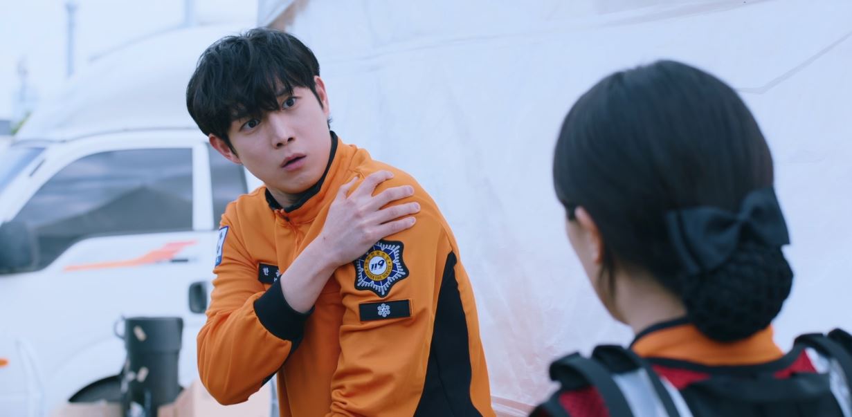 낮에뜨는달_1회