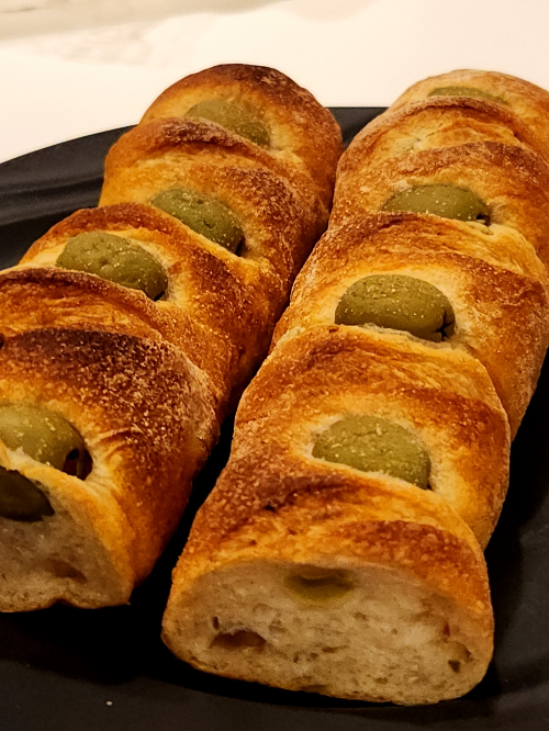 안국 베이커리 '안국153' - 크림빵부터 마들렌까지