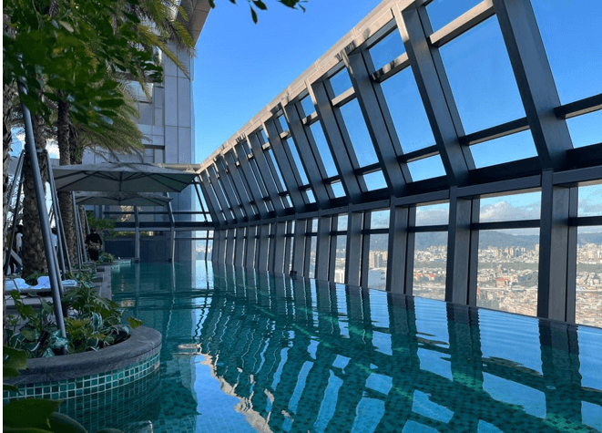 오전에-본-대만-시저파크-호텔-수영장뷰