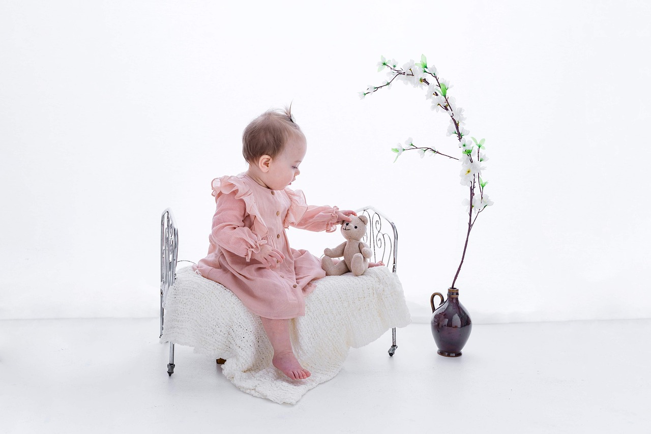 저출산 현황과 정부의 최신 대책에 관한 사진