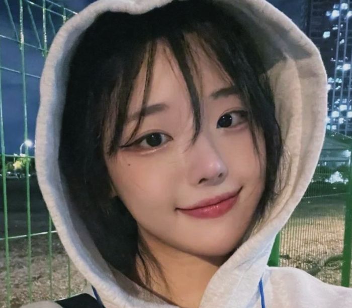 미소짓고있는-히나