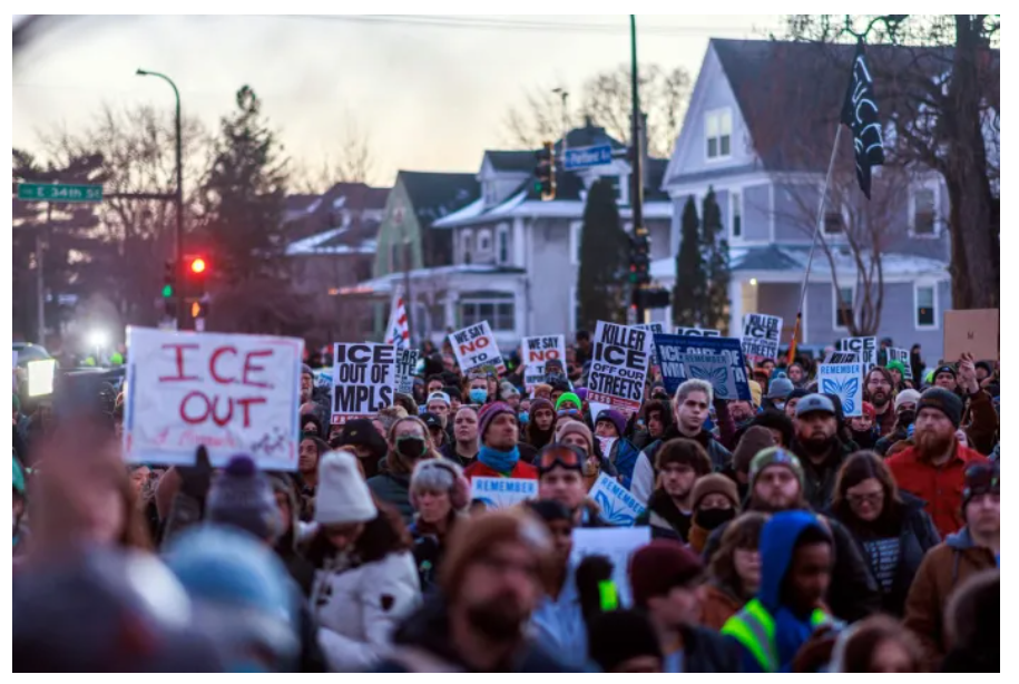 ICE 반대 시위 격화