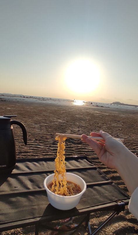 노을 보며 먹는 컵라면