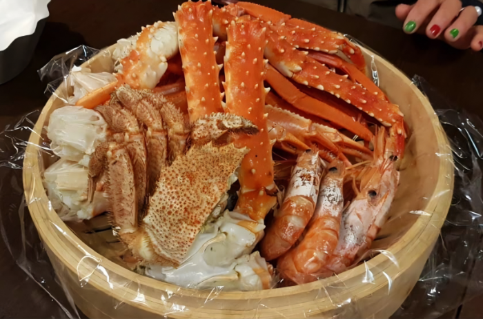 살이 꽉찬 싱싱한 대게