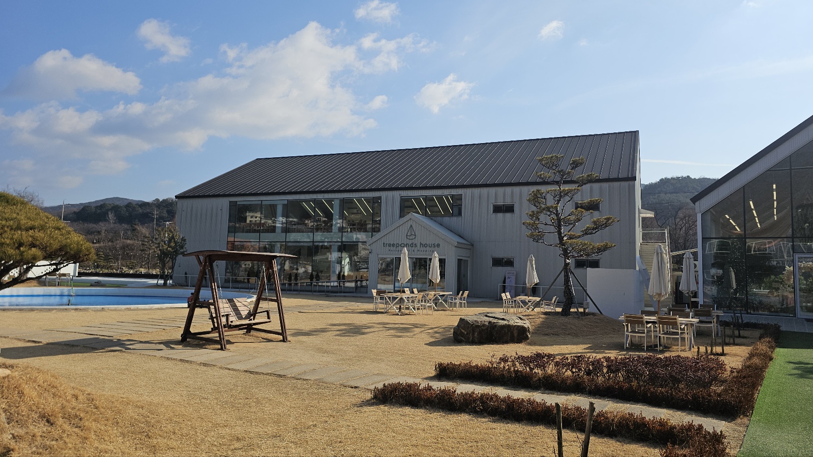 양산 하북면 대형 카페 [트리폰즈] 방문 후기