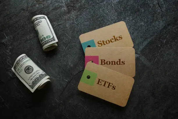 채권 ETF와 주식 ETF, 무엇이 다를까?