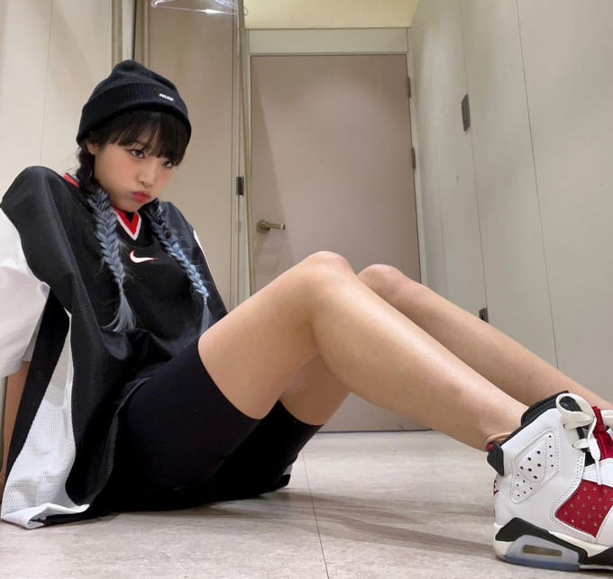 최예나 사복