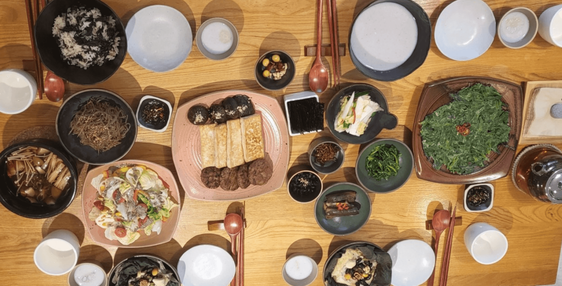 식객-허영만의-백반기행-신촌-밥상-연잎-정식-한상