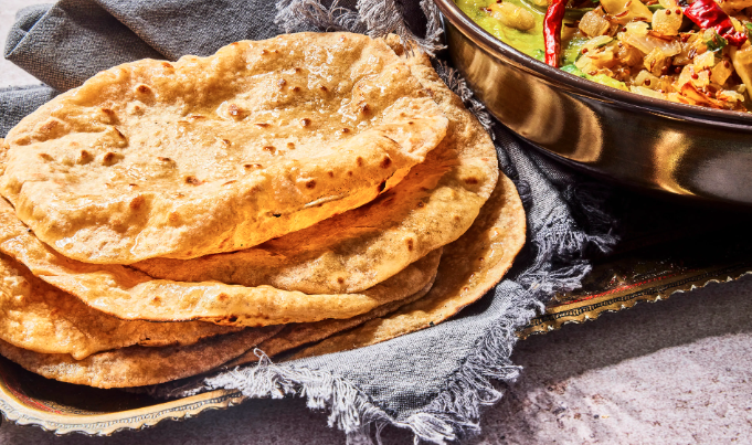 로띠 (Roti) – 달콤한 디저트 팬케이크