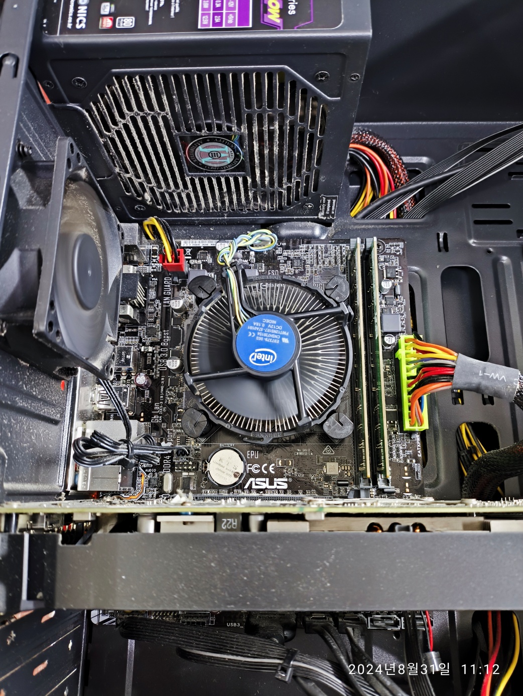 CPU 쿨러 재 결합