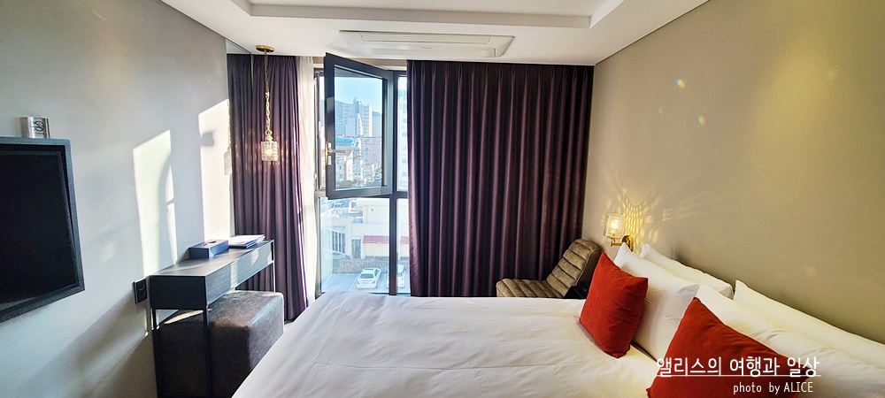 익스피디아 2022년 1월 호텔 할인코드 제주시 앨리스 앤 트렁크 호텔 추천 가성비 호텔