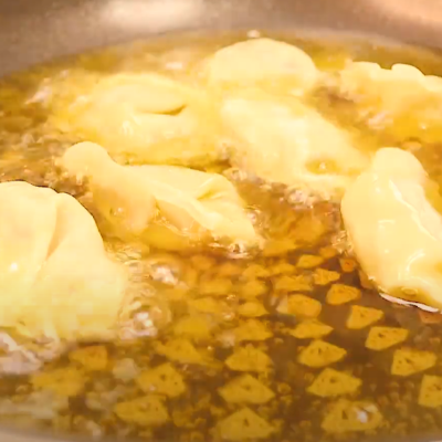 냉동만두 튀기기