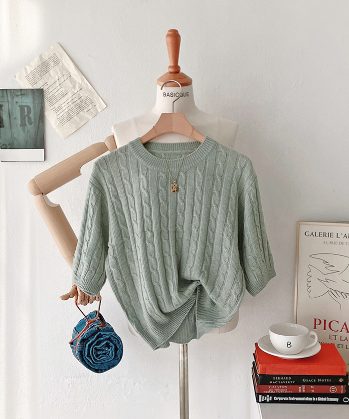 베이지크 피렌체 꽈배기 소프트 캐시미어 크롭 5부 반팔 니트