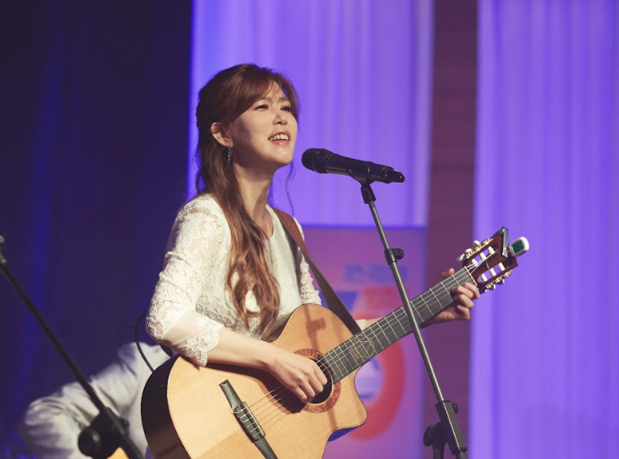 김희진(포크-가수)