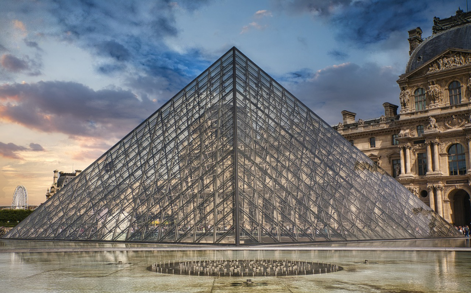 파리 지붕 창문