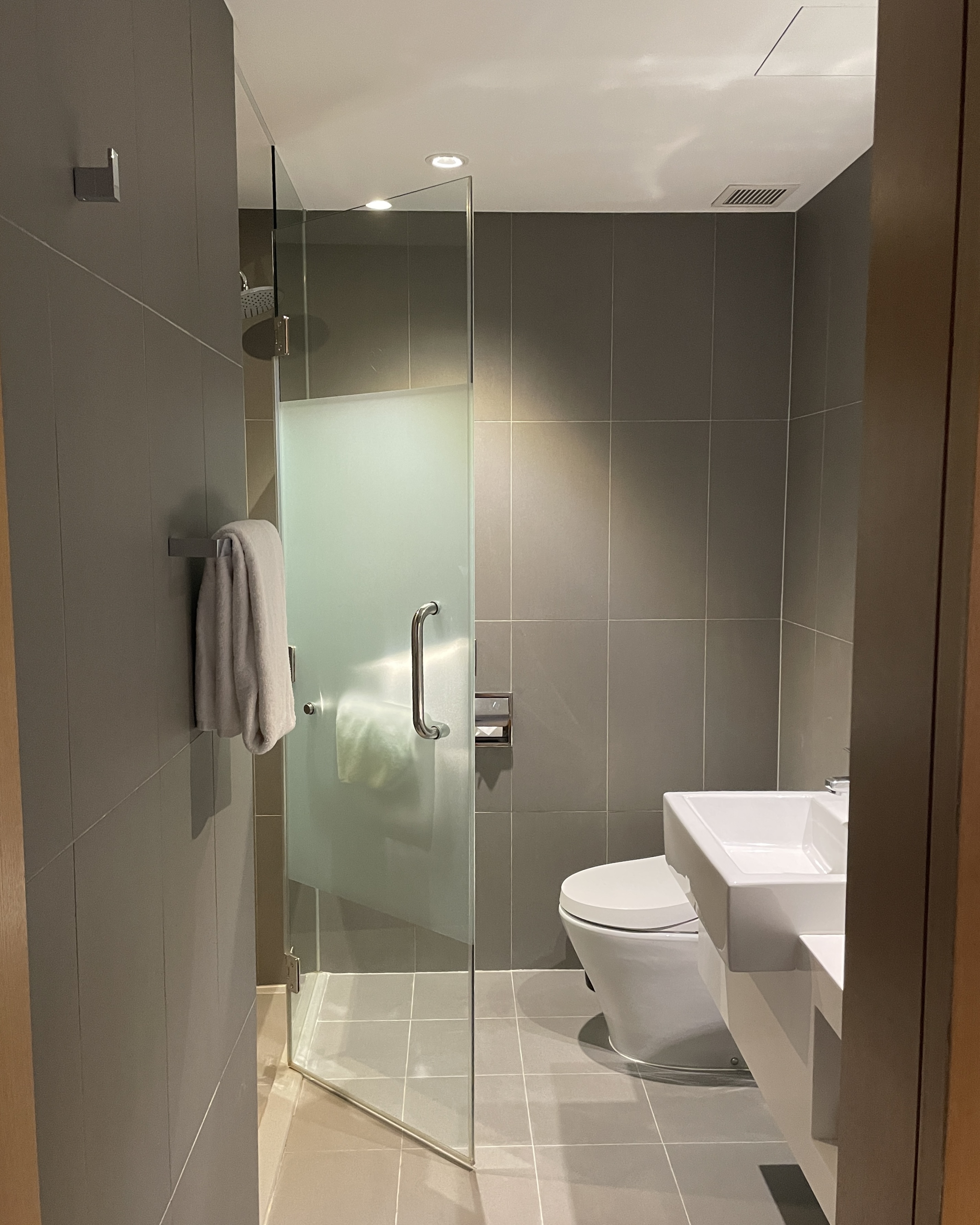 욕실 입구의 모습.