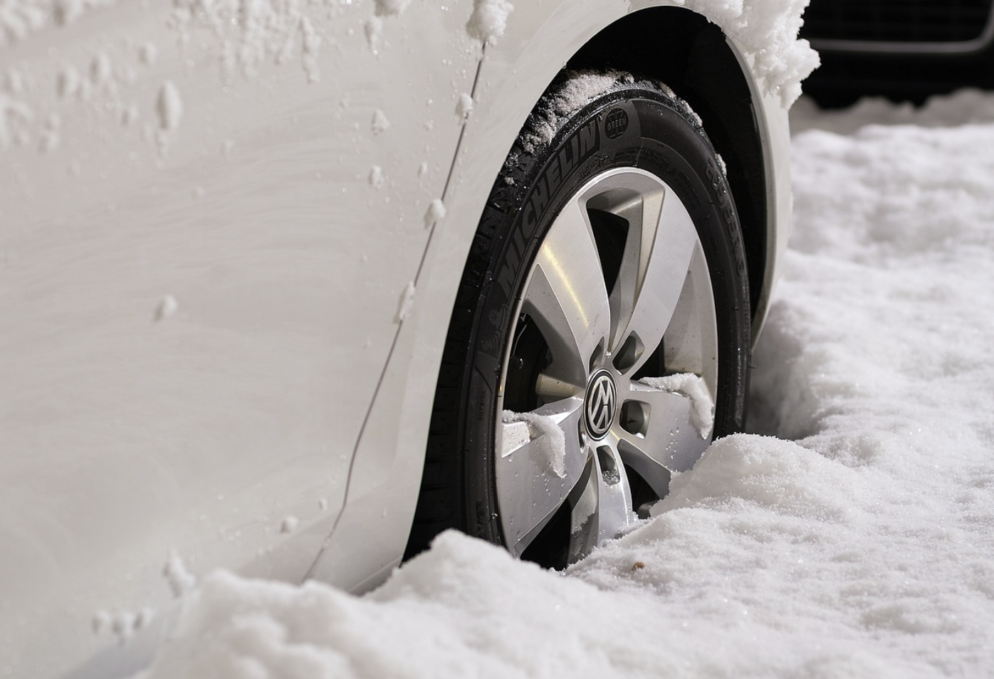 겨울철 자동차 타이어 점검
