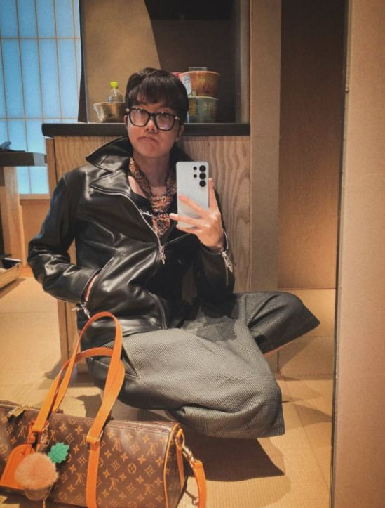 제이홉 눈물 셀카 이유와 외조모상 비보, 도쿄돔 무대 뒤 숨겨진 인간 정호석의 진심