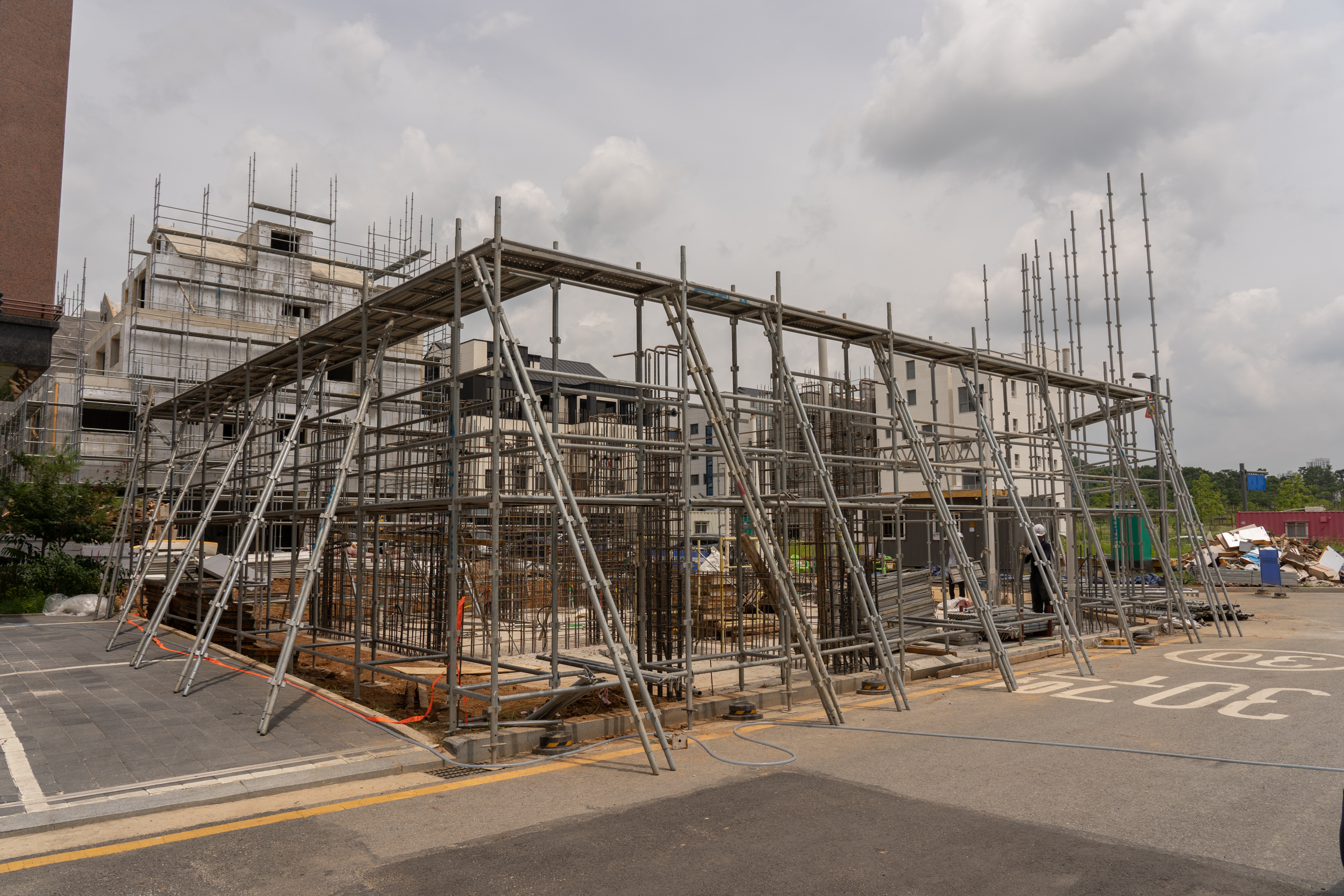 평택 고덕신도시 신축공사현장 시스템 비계