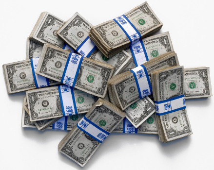 미국 달러 200달러 지폐들이 다발로 묶인 이미지