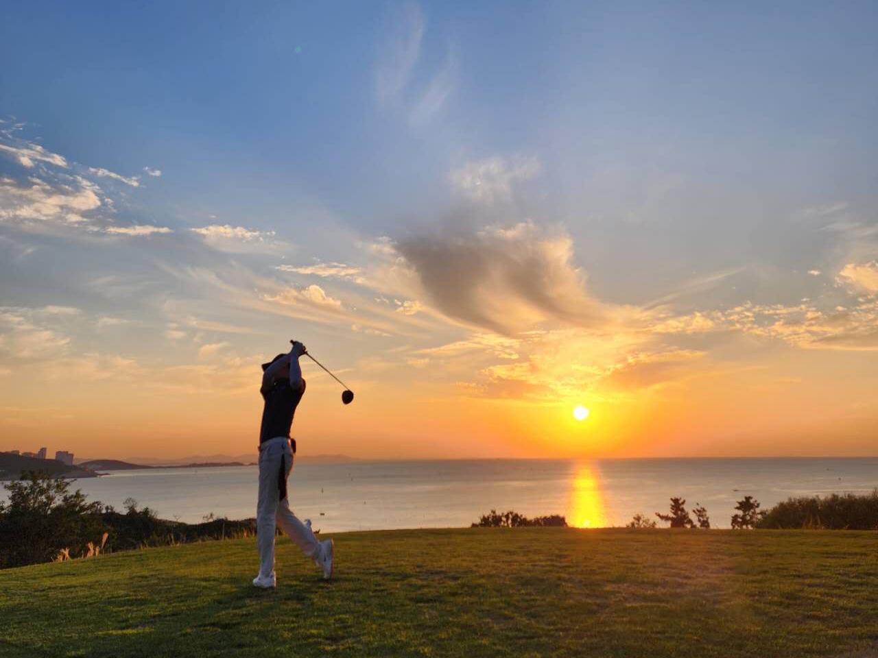 노을이 아름다운 웨이하이 포인트 CC