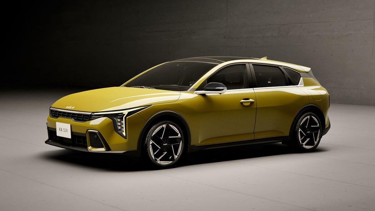 2025 기아 K4 해치백