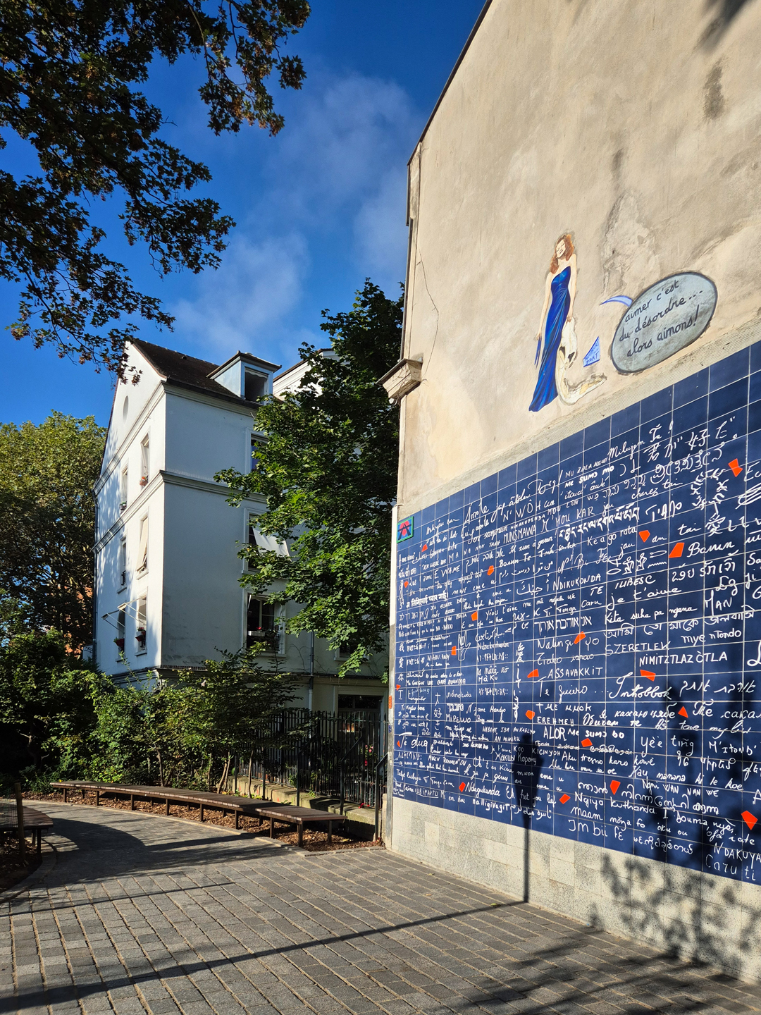 프랑스 파리 사랑해벽(Le mur des je t'aime) 제한 릭투스 정원(Square Jehan Rictus)