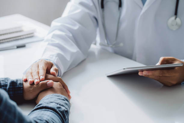 에이즈 증상 언제 나타날까? 초기 신호와 예방법!