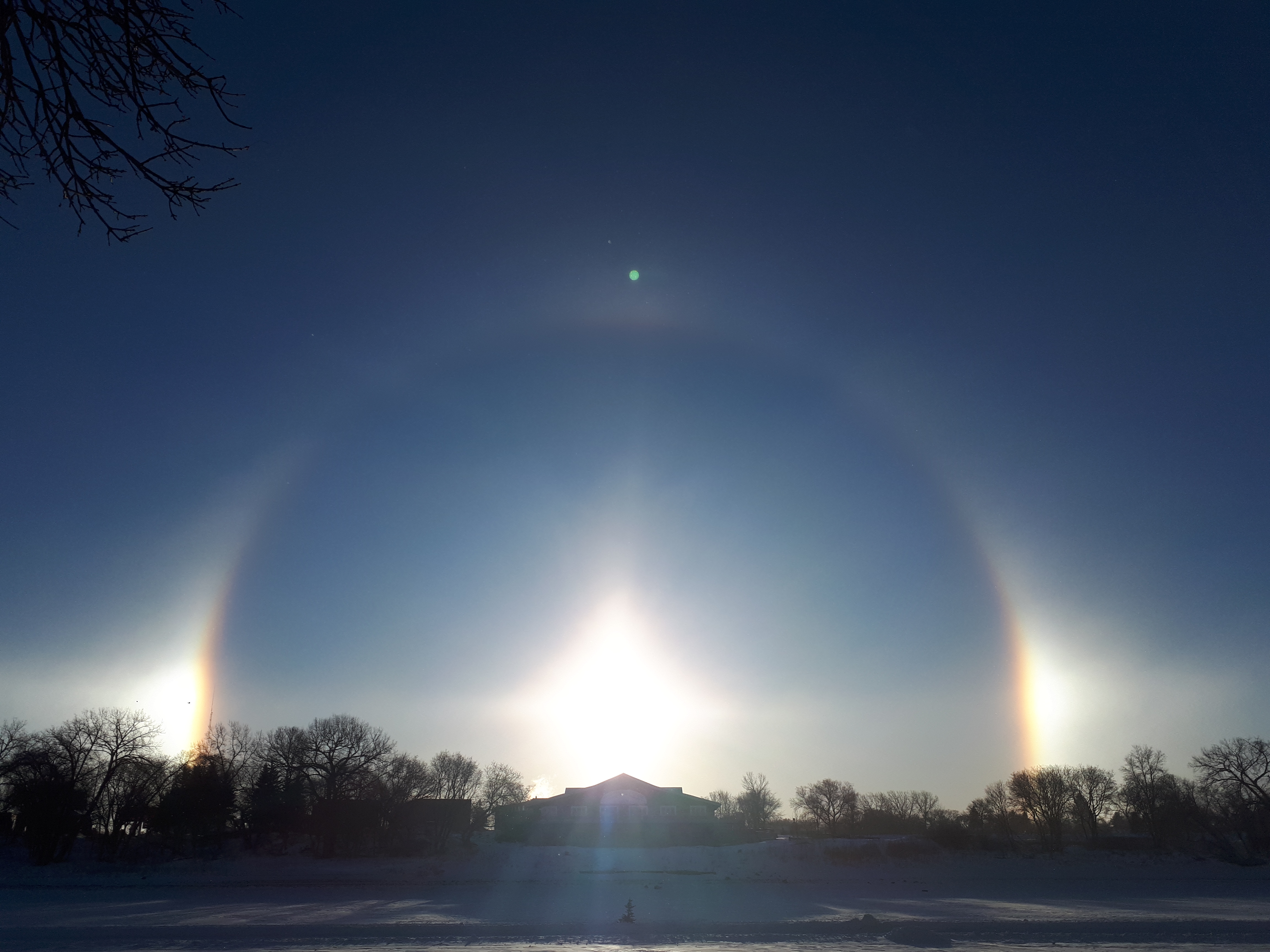 해의 개 sun dog