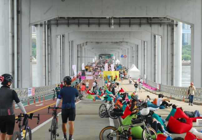 차없는잠수교-뚜벅뚜벅-축제