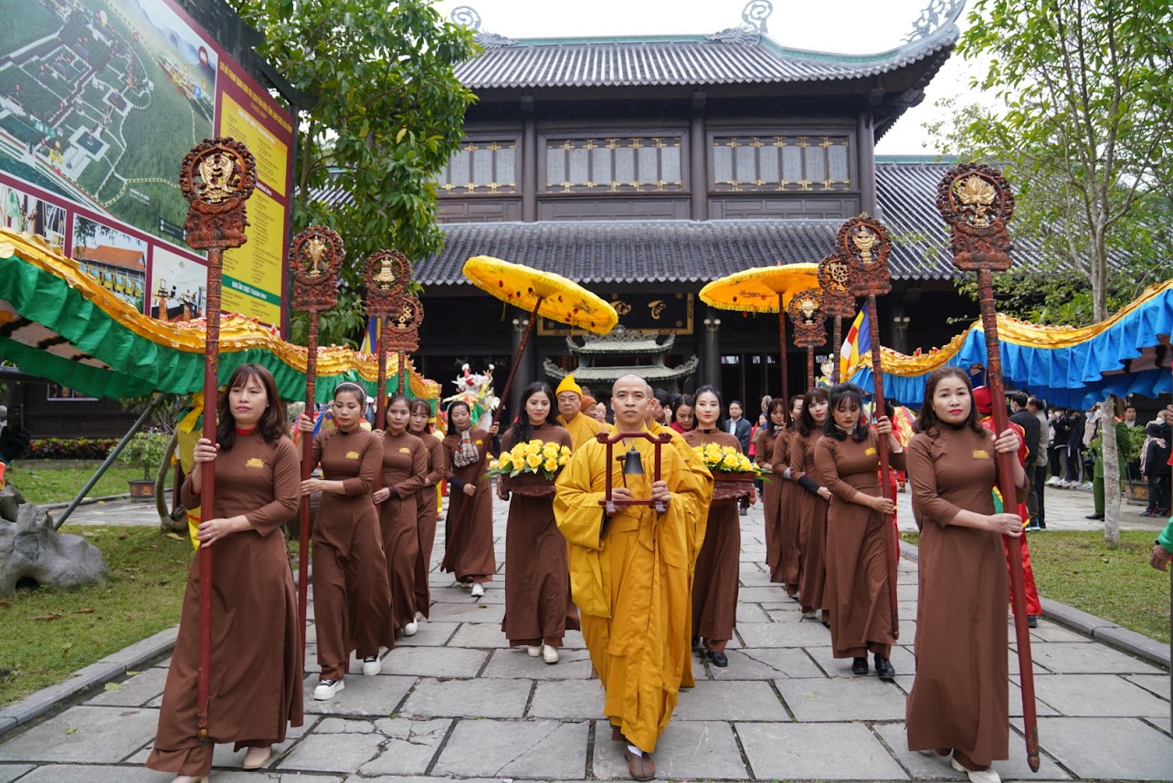 바이딘 사 불교 행사