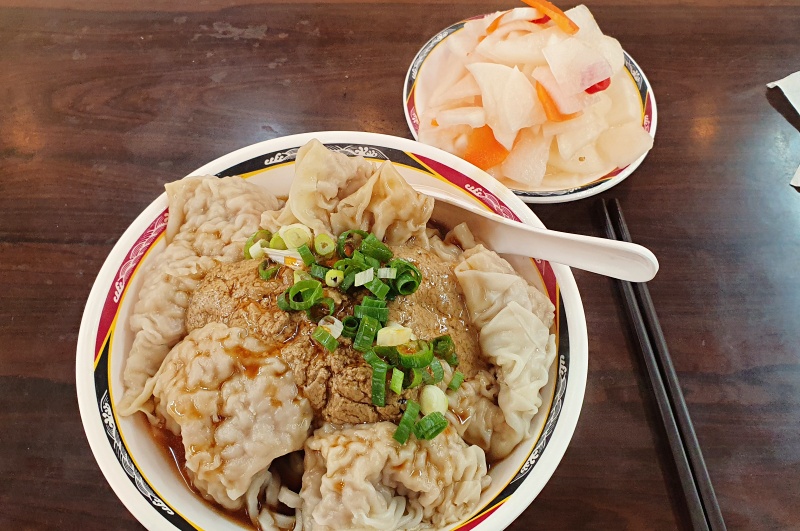 蝦肉大餛飩麵