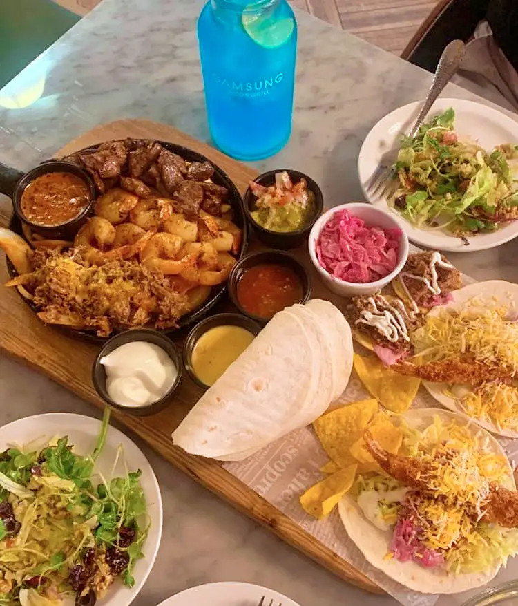 소문의맛집 외식하는날 버스킹 GOD 지오디 김태우 파히타 & 타코 플래터 맛있는 멕시칸 레스토랑 방송 출연 맛집 위치 메뉴 가격 정보