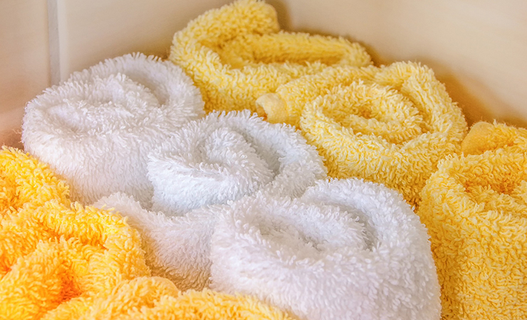 코감기에 따뜻한 수건으로 코 감싸주기