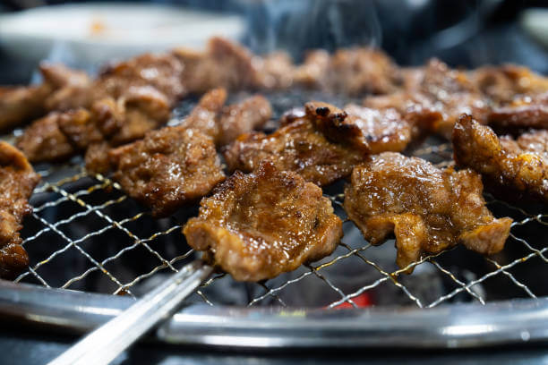 양념 돼지갈비 &amp; 샤토네프 뒤 파프(Ch&acirc;teauneuf-du-Pape) 와인 페어링｜풍미의 깊이가 겹치는, 강렬하고 우아한 만남