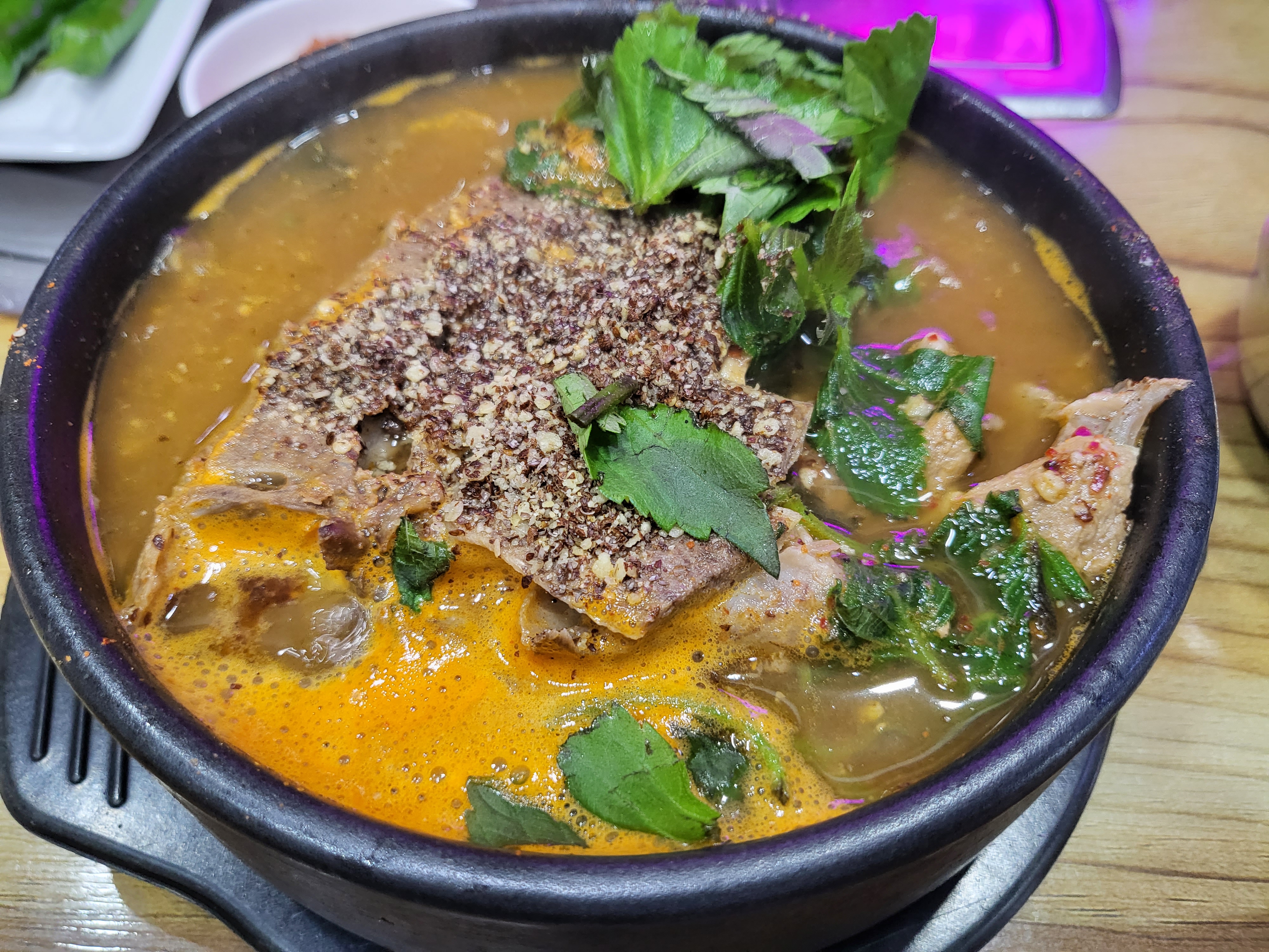 벼슬구지감자탕- 클로즈업 두번째